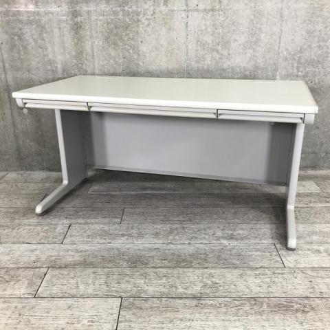 定番/人気/オススメ　オカムラ（okamura）製　SD-Vシリーズ　平デスク　引き出し付 
　■幅：1400mm　■ライトグレー　■配線口