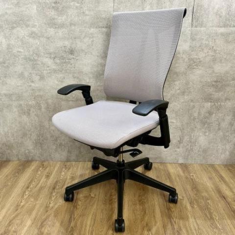 【25/⑥】【南】【グレーのハイバックチェア！】メーカー品　イトーキ　ITOKI　セレーオ　中古　グレー　オフィス　チェア　リクライニング　ハイバック　事務イス　＊福岡市で、中古オフィス用品・オフィス家具をお探しなら「オフィスバスターズ福岡南店」へ＊福岡でのオフィス用品一式ご手配可能！∴