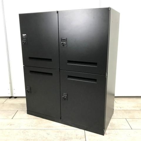 【スタイリッシュなイメージで人気のブラックカラー入荷！】■オカムラ製　4人用メールロッカー　ダイヤル錠タイプ　■固定席を持たないモバイルワーカーにもオススメ！【在庫入替セール品！（本在庫限定価格）】