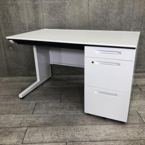 【南】【コクヨの片袖机、isシリーズが入荷しました！】＊福岡市で、中古オフィス用品・オフィス家具をお探しなら「オフィスバスターズ福岡南店」へ＊福岡でのオフィス用品一式ご手配可能！