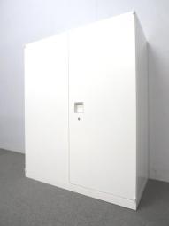 【高品質で使いやすい！人気のレクトラインシリーズ！】■オカムラ製　両開き書庫　W900×D450×H1100mm　ホワイト【Okamura　Rectline】★