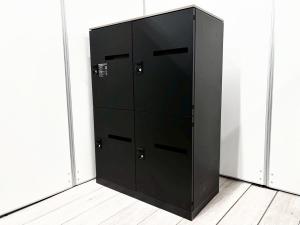 【ブラック×木目のおしゃれ仕様！】カフェ調のオフィスにもピッタリなカラーリング！フリーアドレスデスクとも相性抜群なパーソナルロッカー！
■オカムラ/レクトライン/ブラック　4人用ロッカー　木目天板付き　ダイヤル錠　メールロッカー※非常解錠キーは付属しておりません。必要なお客様はご相談お待ちしております。　【AD】