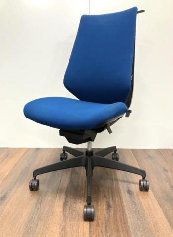 【在庫入替セール】■本在庫限定！　オートアジャスト機能搭載【スタイリッシュなチェアが入荷致しました！！】■コクヨ■デュオラ【2409】弊社使用欄【A00976015】